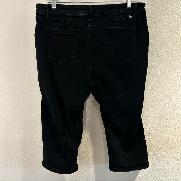 1822 Denim Women's Cropped Black Jeans Size 16 - Picture 3 of 6